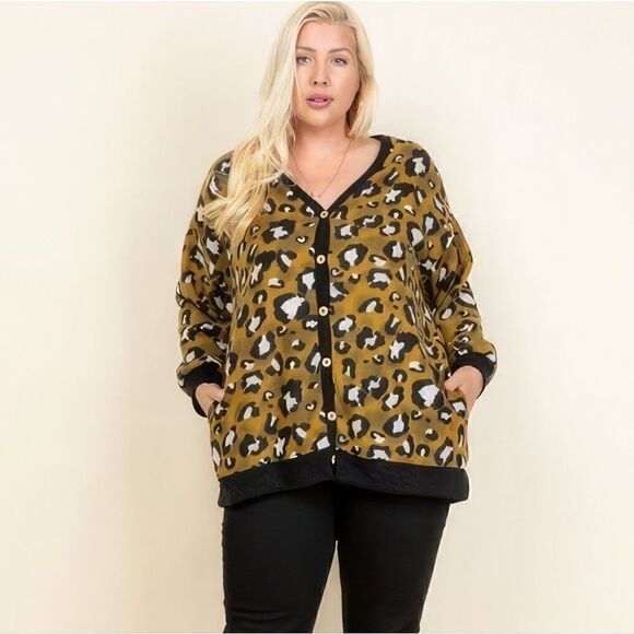 Plus size cozy animal mir print with‎ brush button up cardigan - Picture 1 of 3